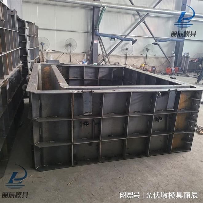 新型检查井钢模具 丽辰雨水井模具水泥检查井砌块(图2)