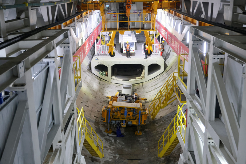 9博官网 入口奋斗凝聚前行力量——写在2024年“五一”国际劳动节之际(图2)